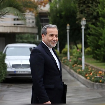 ببینید | حرکت معنادار سید عباس عراقچی قبل از دور دوم مذاکره با آمریکا + عکس