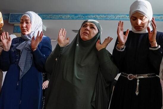 نماز عید فطر در مرکز اسلامی شهر کی یف اوکراین/ رویترز