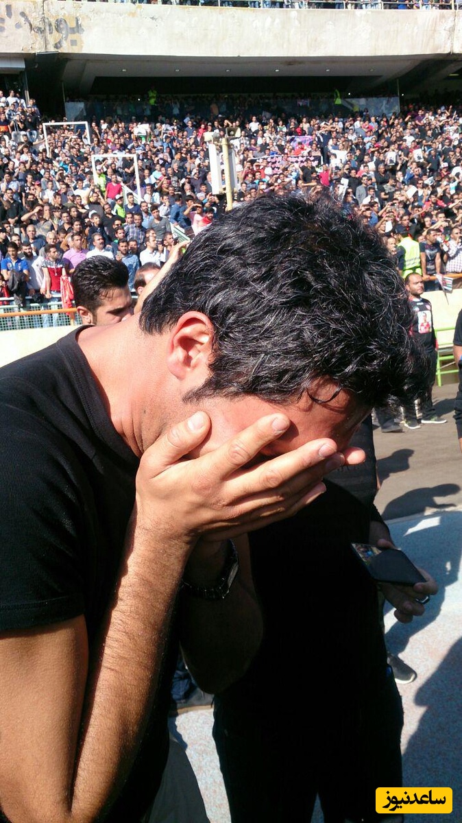 چهره غمزده فردوسی پور، عابدزاده، قلعه نویی و کریم باقری در مراسم تشییع باشکوه هادی نوروزی/ تنها فوتبالیستی که احمدی نژاد هم به مراسم ختمش رفت+عکس