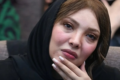 چشمای مجید صالحی شده کاسه خون! چهره محزون و ماتم گرفته بازیگران ایرانی در مجلس ختم اکبر عبدی/ مریم مومن، السا فیروز آذر، فاطیما بهارمست، صدف اسپهبدی، نسرین مقانلو و...