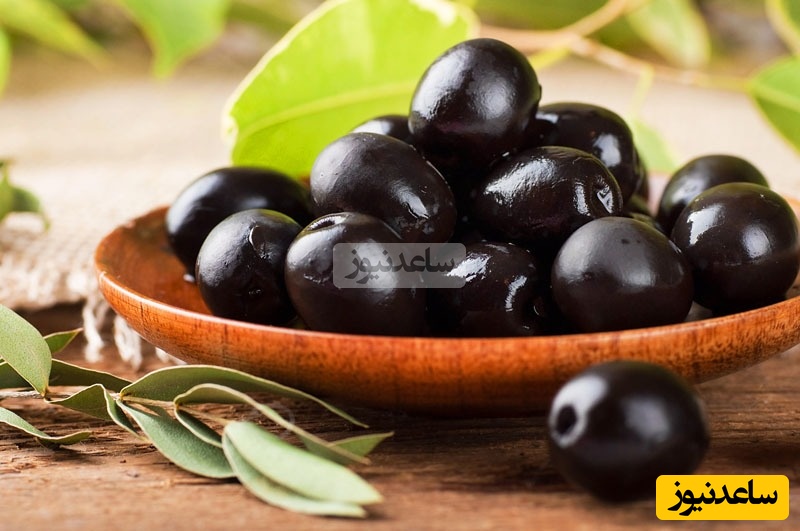 طرز تهیه ترشی زیتون سیاه خانگی؛ چاشنی خوشمزه و سالم