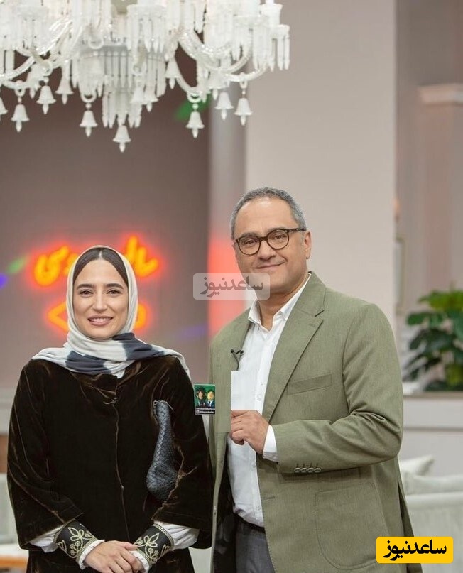 خانه رامبد جوان از زاویه‌ای متفاوت؛ مبلمان نوستالژیک، آشپزخانه‌ای بزرگ و کتابخانه‌ای که چشم را خیره می‌کند + ویدیو