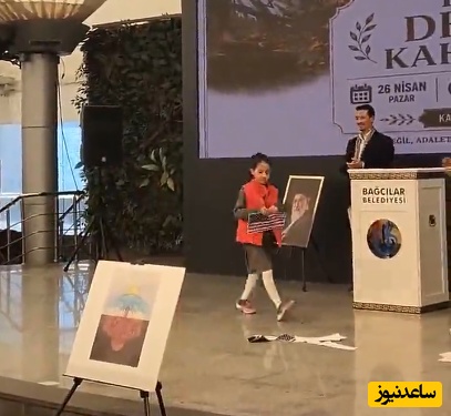 (ویدیو) نمادی از خشم و عدالت‌خواهی نسل جدید در ترکیه؛ پاره کردن پرچم‌های دشمن در مراسم یادبود دانش‌آموزان مینابی