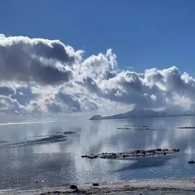 معجزه فعال شدن یک چشمه زیر زمینی در دریاچه ارومیه+ فیلم