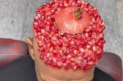 خلاقیت خنده‌دار آرایشگر شمالی در تزئین سر مشتری با دانه‌های انار به مناسبت شب یلدا+ فیلم/ ابتکار ایرانیا داره به جاهای باریکی کشیده میشه😂