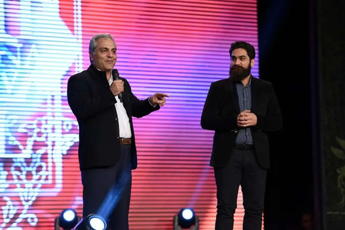 لحظه ورود مهران مدیری به کنسرت علی زندوکیلی با همراهی بادیگاردهای هیکلی و اخمویش+ ویدیو/ با اینا مگه میشه نزدیک اسطوره طنز ایران شد