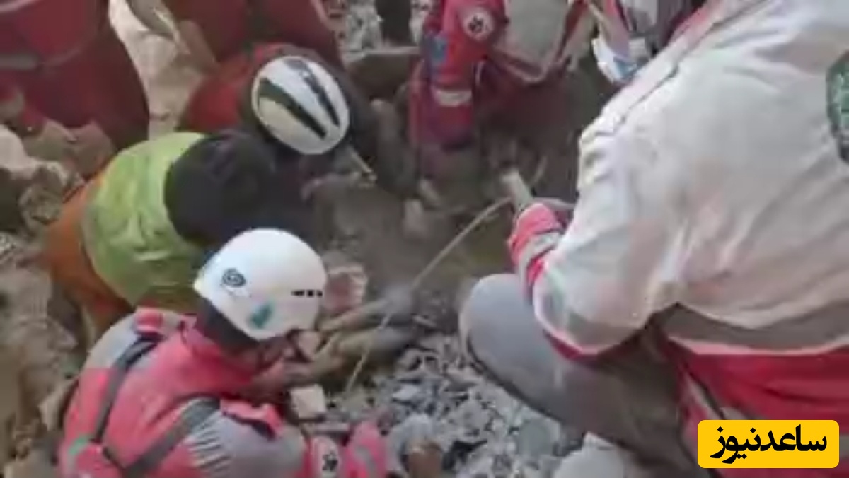 فیلم حاوی صحنه‌های دلخراش؛ لحظه بیرون کشیدن ماهان و ماهور، 2 کودک تبریزی از زیر آوار حمله دشمن / هدیه عموترامپ سلطنت طلب‌ها برای مردم ایران