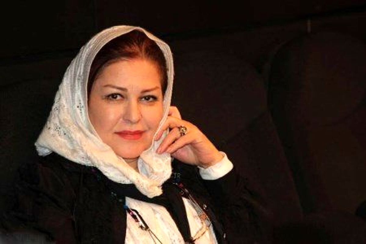 زیبایی خیره‌کننده خانم بازیگر ایرانی در 64 سالگی