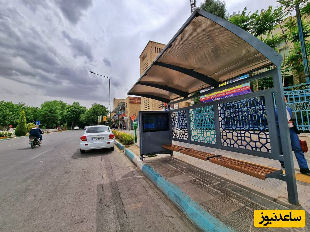خلاقیت شگفت انگیز شهرداری تهران در ساخت یک ایستگاه اتوبوس منحصر به فرد/ معماری زیبا و اصیل ایرانی غوغا کرد+عکس