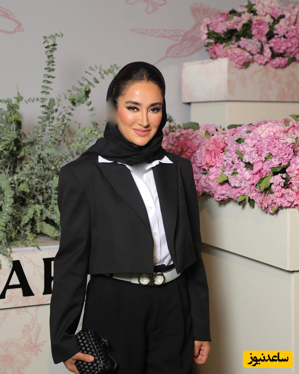 (ویدئو) نگاهی به چیدمان و دیزاین فوق‌العاده و منحصربه‌فرد سفره شب یلدای لوکس و پر طمطراق بهاره افشاری مزین شده به فال حافظ