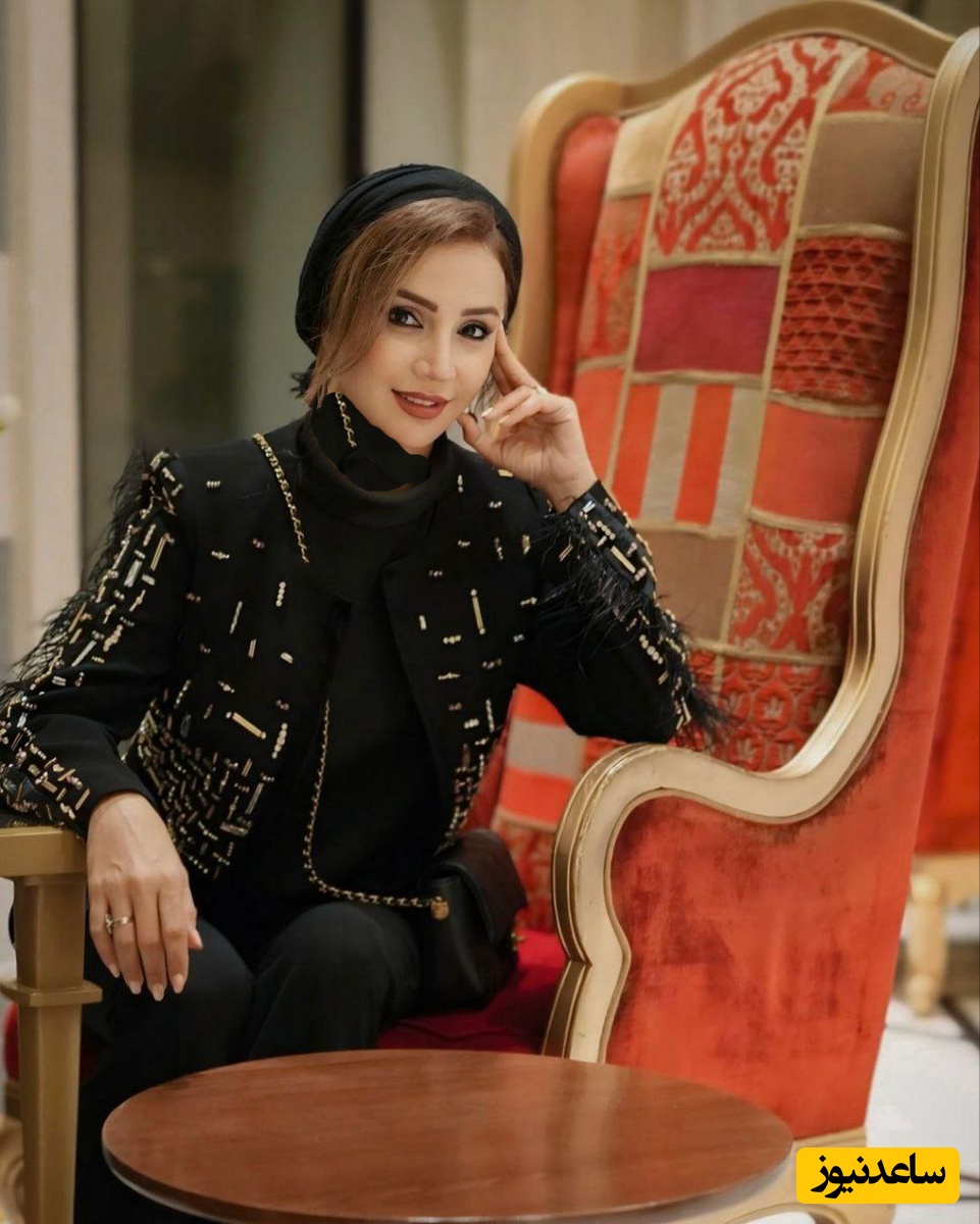 سلیقه شبنم قلی‌خانی، بازیگر دبی‌نشین در چیدمان دکوراسیون منزلش یه چیز دیگه‌ست؛ از مبلمان عنابی رنگ و پارتیشن چوبی تا آشپزخانه‌ای مدرن با لوازم برقی عروس‌پسند+فیلم