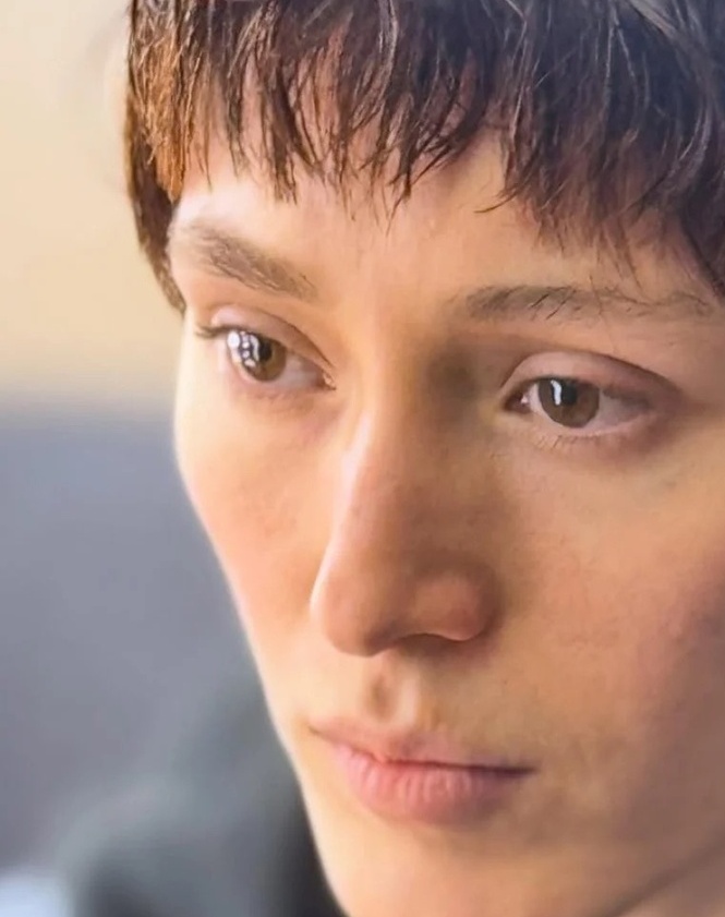 فرشته حسینی برای همیشه از ایران رفت