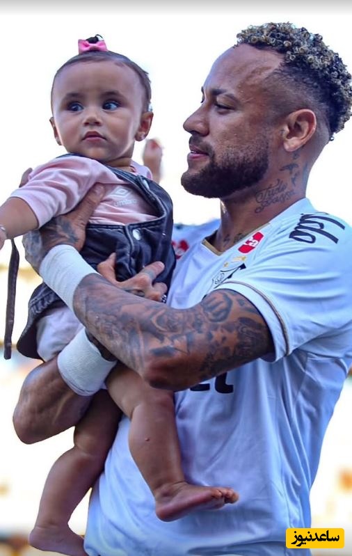 (عکس) قاب سه نفره از خانواده کوچک و خوشبخت نیمار، ابرستاره فوتبال جهان/ چه دخترهای نازی😍