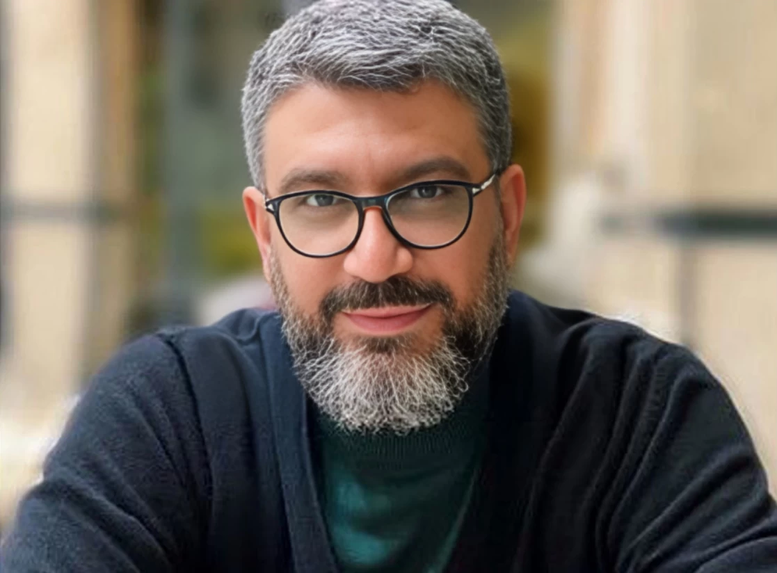 رضا رشیدپور اینبار با فیلسوف مشهور و مهمترین مشاور پوتین دست به یقه شد؛ کامنت فینگلیش و انگلیسی مجری سابق به دوگین!+عکس