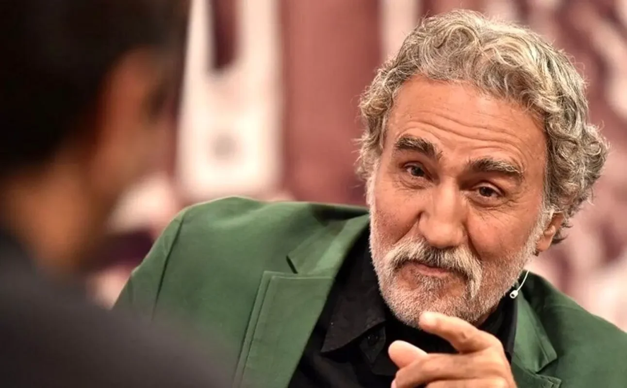 ( ویدیو) ادعای جنجالی و عجیب رضا توکلی درباره کارگردان مشهور/ فیلمنامه لیلی با من است را از من زدند!