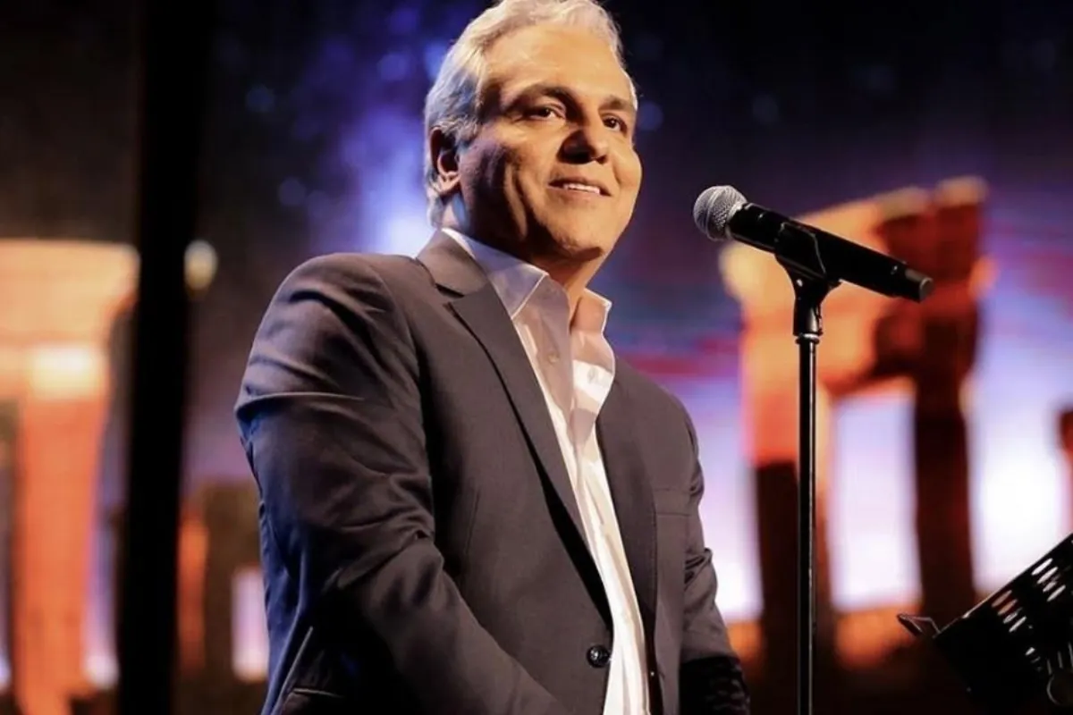 کنسرت مهران مدیری در دبی بالاخره به دردش خورد؛ ویدئوی باشگاه الوصل امارات از شهر تهران با آهنگ مهران مدیری!+ویدیو/ بعد بگید چرا مدیری خواننده شد!