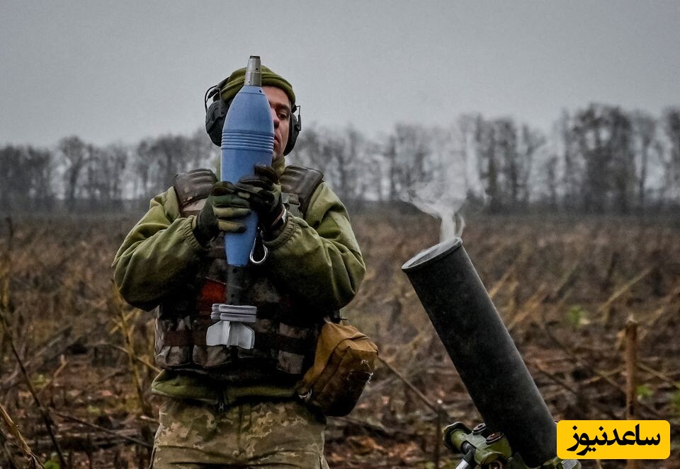 (فیلم) سربازگیری اجباری ارتش اوکراین در خیابان و مقاومت مردم: او را به سلاخ خانه پوتین نبرید!