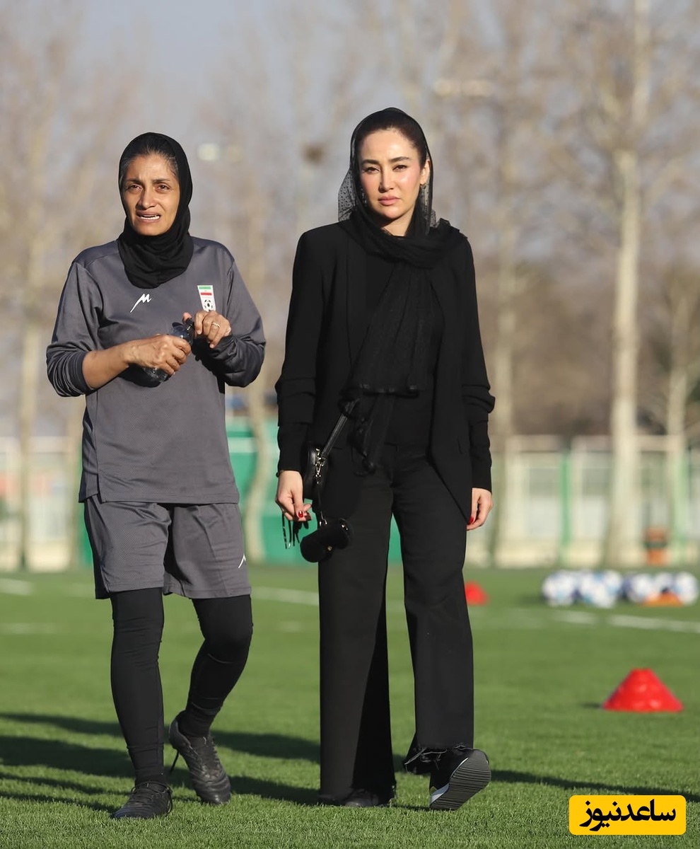 بهاره افشاری و سر مربی تیم ملی فوتبال بانوان
