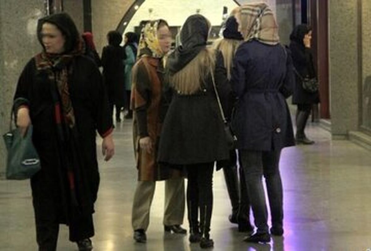 چگونه به اسم حجاب مردم را به جان یکدیگر بیندازیم؟ +عکس معنادار