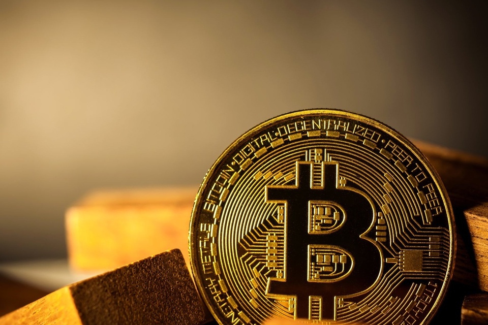 جدیدترین لیست قیمت ارز دیجیتال از بیت‌کوین تا آلت‌کوین‌ها امروز 1 آذر 1404/ بیت‌کوین در گرداب نوسان‌های سرسام‌آور!