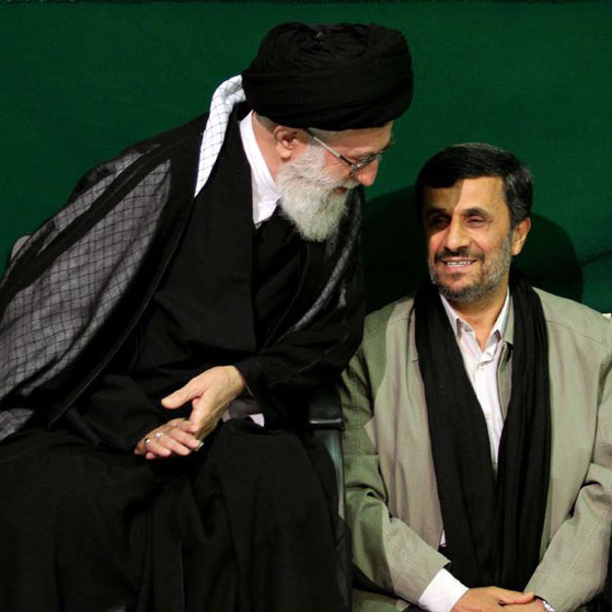 محمود احمدی نژاد در حضور رهبر