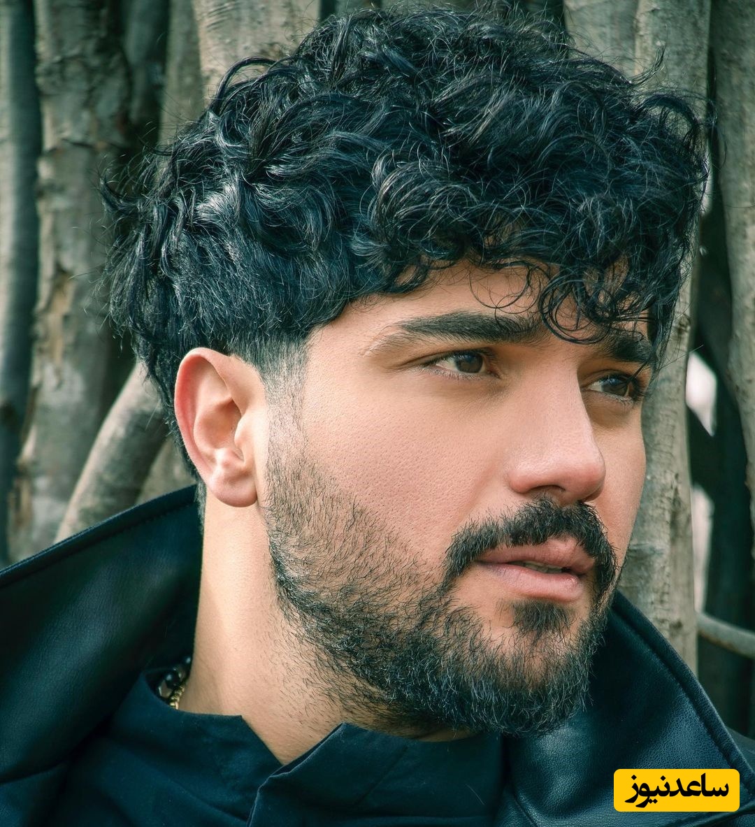 سینا مهراد در کنار پسر مشتیِ ساعد سهیلی و گلوریا هاردی / چه ژستی! چه اخم و تَخمی ! چه جَذَبه‌ای