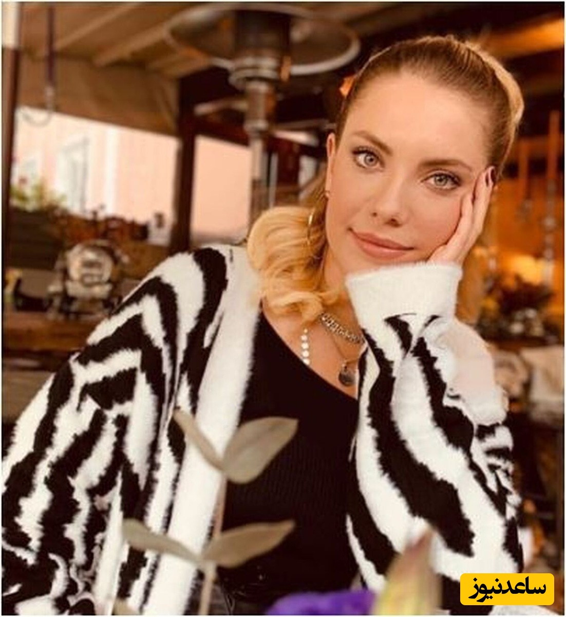 ادا اجه با لباس راحتی و بدون میکاپ، باز هم زیبا و حیرت انگیز