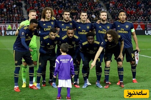 حرکت پر از حس خوب و جالب بازیکنان فوتبال در زیرباران با کودکان؛ محبت و مهربانی مسری است +ویدئو