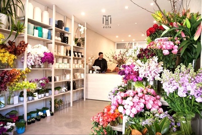 اقدام باورنکردنی گلفروش تهرانی در روز ولنتاین؛ اگر شما بودید، از چنین کاسب باانصافی در روزهای دیگه حمایت می‌کردید؟+عکس