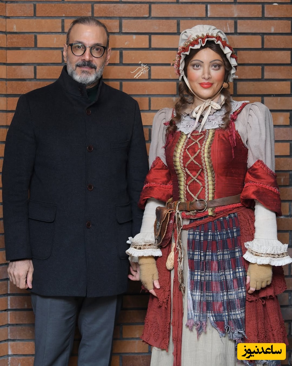 اکران روز:درخشش بهنوش طباطبایی در پشت صحنه نمایش الیور توئیست با تیپ و استایل ویکتوریایی در کنار مهمان ویژه علیرضا قربانی و سیامک انصاری