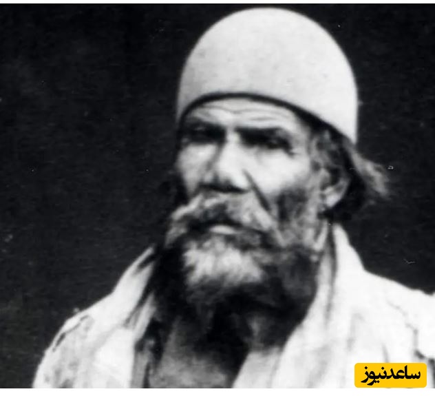 سفر زمان؛ عکس آتلیه‌ای یک «حمال» در دوران ناصرالدین شاه