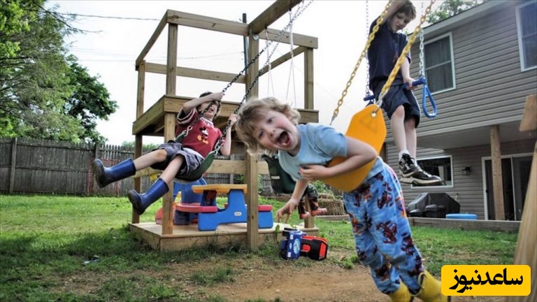 بازی کردن کودکان در بیرون از خانه