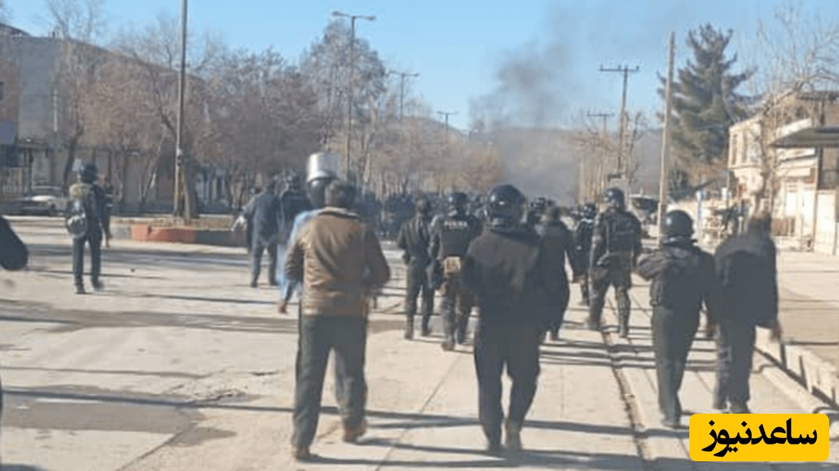 حمایت جانانه فرمانده پلیس ضد شورش از معترضان خیابانی در لردگان/ ما کنار شما هستیم ولی...+ویدیو