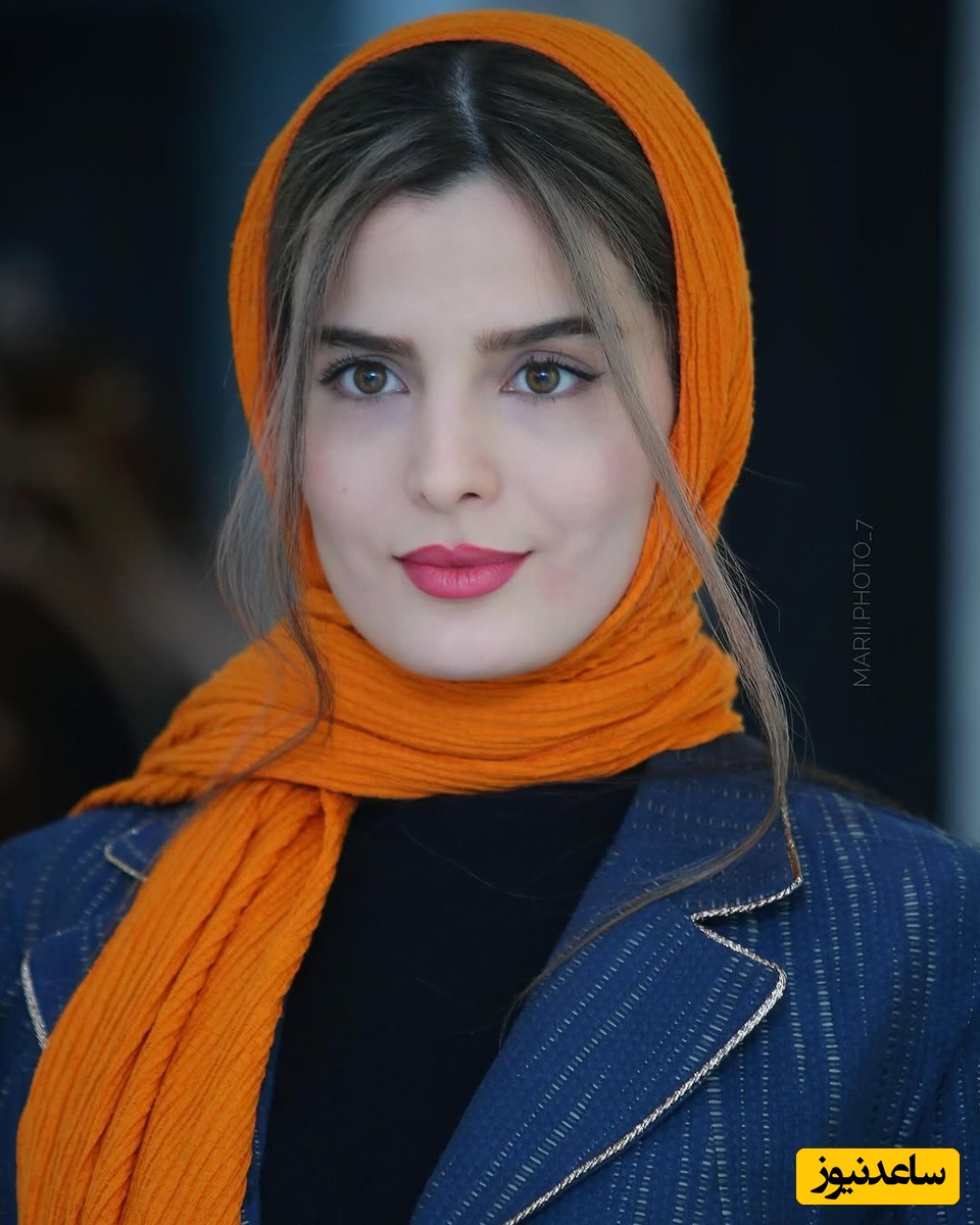 نگاهی به چیدمان خونه مجردی شاهانه و مجلل « غزاله اکرمی» بازیگر سریال سوجان/ از مبلمان مدرن و پرده های اعیانی تا کتابخونه و دکوری‌های شیک+عکس