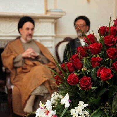 حضور هانیه توسلی با پوششی متفاوت در جشن تولد 70 سالگیِ سیدمحمد خاتمی+عکس/ نوه امام خمینی هم بودند