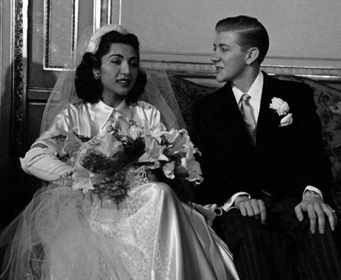 این دختر زیبای رضا شاه پهلوی در روز مرگ پدرش عروسی گرفت +عکس