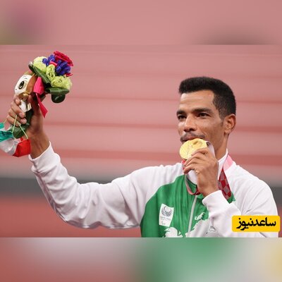 (ویدیو) لحظه افتخارآمیز سجده ورزشکار قهرمان ایرانی بر روی پرچم مقدس ایران