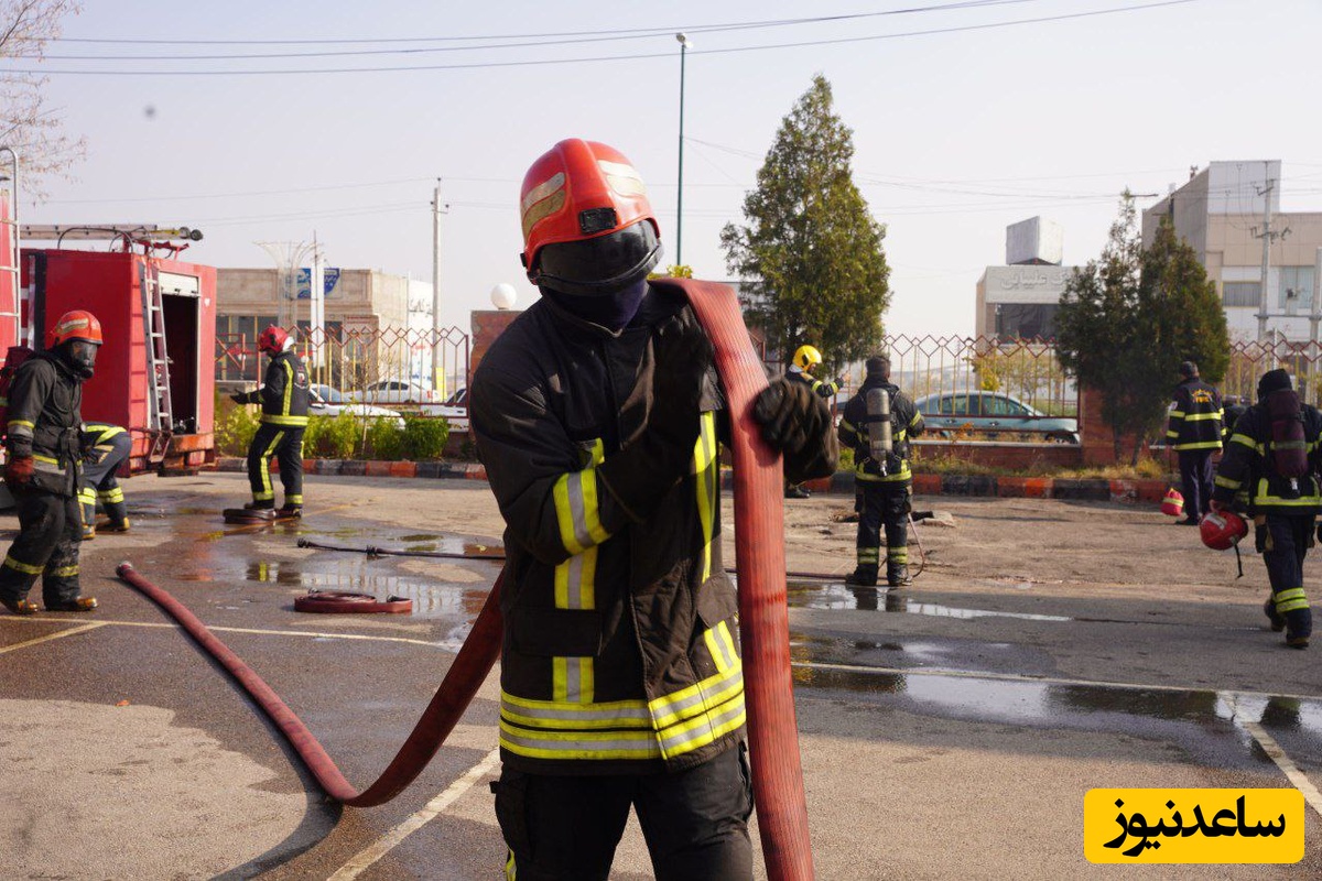 برگزاری مانور آموزش حرکت در دود و کار با دستگاه تنفسی برای آتش‌نشانان تبریز