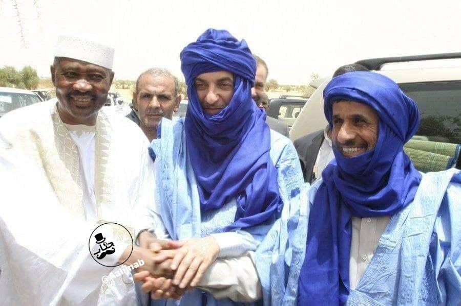 احمدی نژاد و رحیم مشایخی