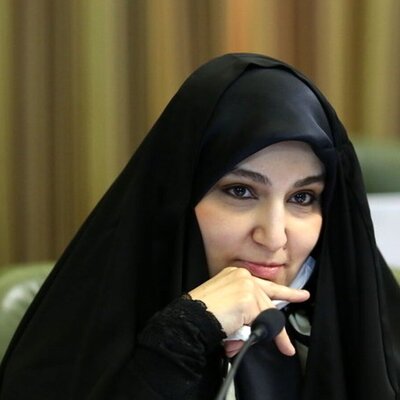 واکنش انتقادی نرجس سلیمانی به «درگیری در مترو» بر سر حجاب
