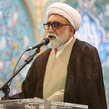 واکنش تولیت آستان قدس به امام جمعه رشت که گفت از بی حجاب ها بیزارم/ باید به نسل جوان احترام بگذاریم