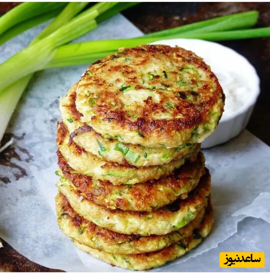 غذاهای بدون گوشت؛ طرز تهیه کوکوی کدو سبز مجلسی / خطر خورده شدن انگشت‌ها همراه این غذا