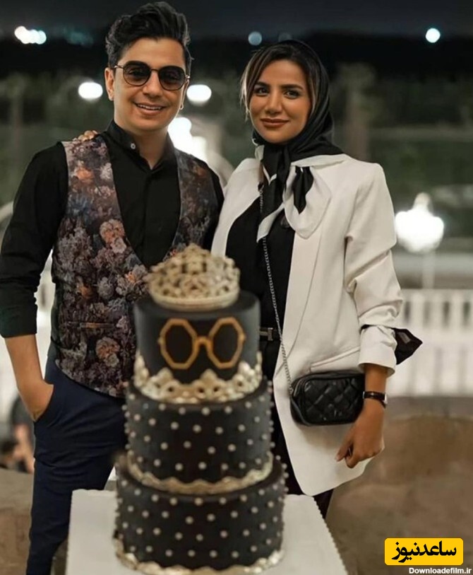 جشن تولد مجلل محسن ابراهیم‌زاده اینگونه بر روی کشتی برگزار شد؛ از ورود آقای خواننده با بنز به مراسم تا حضور مهران غفوریان به همراه هانا، شهرام شکوهی و... در این تولد مفصل+فیلم