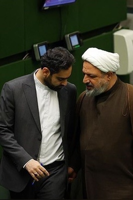 ببینید| درخواست آخر حمید رسایی از رفقایش قبل از رفتن به زندان: برام کمپوت بیارین..!!