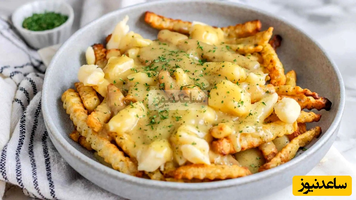 طرز تهیه پاپاس سیب زمینی با سس قارچ؛  اگه میخوای با یه غذای فوری حسابی عطر و طعم اشتهاآور راه بندازی حتما امتحانش کن!