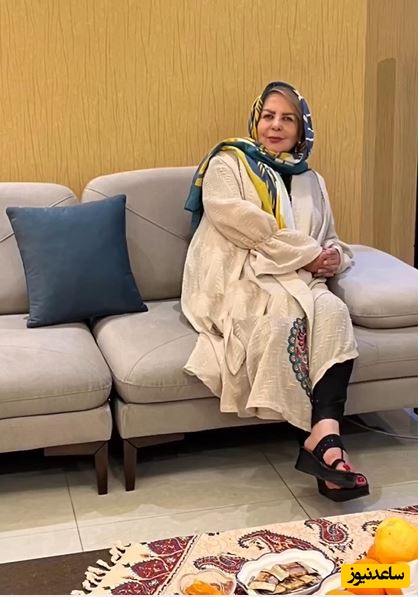 چیدمان اعیانی و عروس‌پسند منزل پوراندخت مهیمن، بازیگر سریال ساهره؛ از لوسترهای کلاسیک و مبلمان سلطنتی تا جادوی رنگ آجری و طوسی در روح‌بخشی به فضای نشیمن+ویدیو