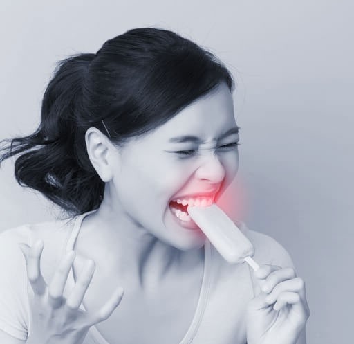 حساسیت دندانی به چند صورت نمود می‌یابد؟