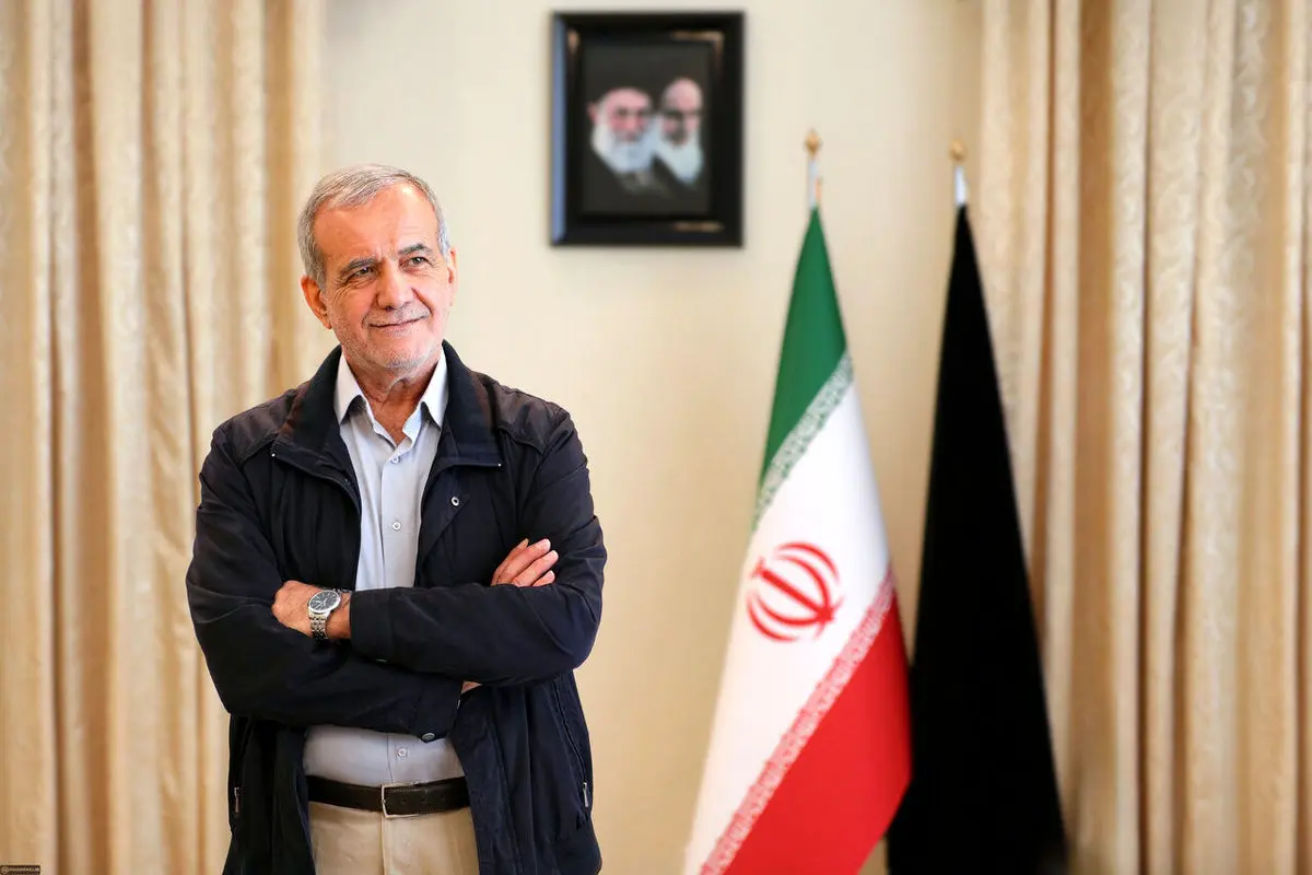 خوشآمدگویی آذری دکتر پزشکیان در روز زبان مادری به مهمانانش؛ استقبال رئیس جمهور در قامت میزبان به سبک یک تُرک اصیل! +ویدیو