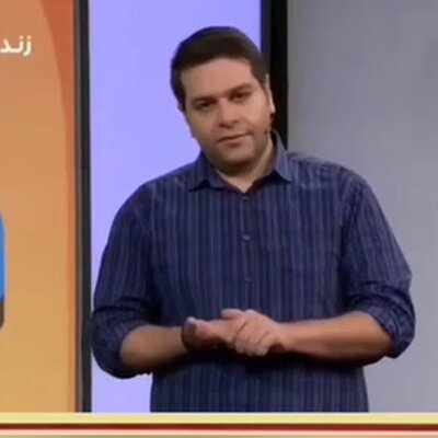 (فیلم) توهین مجری برنامه صبحگاهی به لوگوی باشگاه استقلال / وقتی آنتن رسانه ملی رو با فن پیج اشتباه می گیری!
