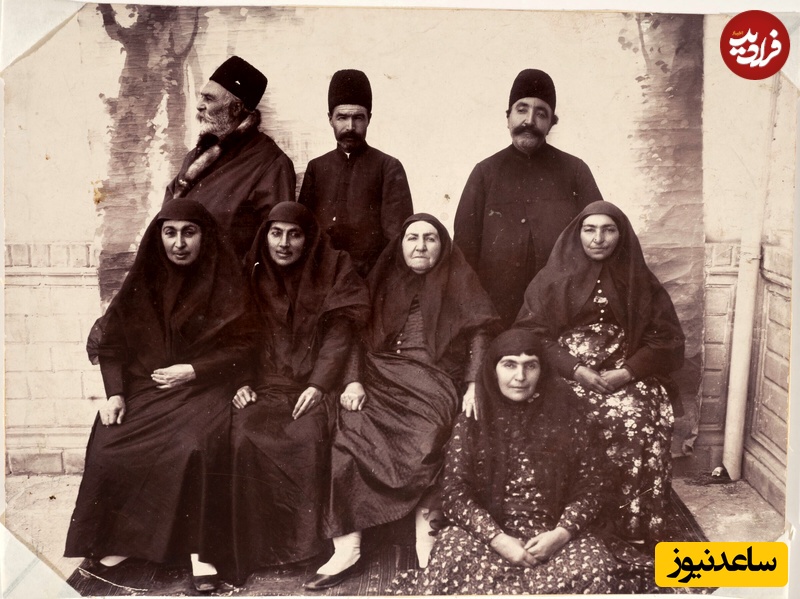 پدرِ پدربزرگ «نادر جهانبانی» در کنار «همسر ناصرالدین شاه» 